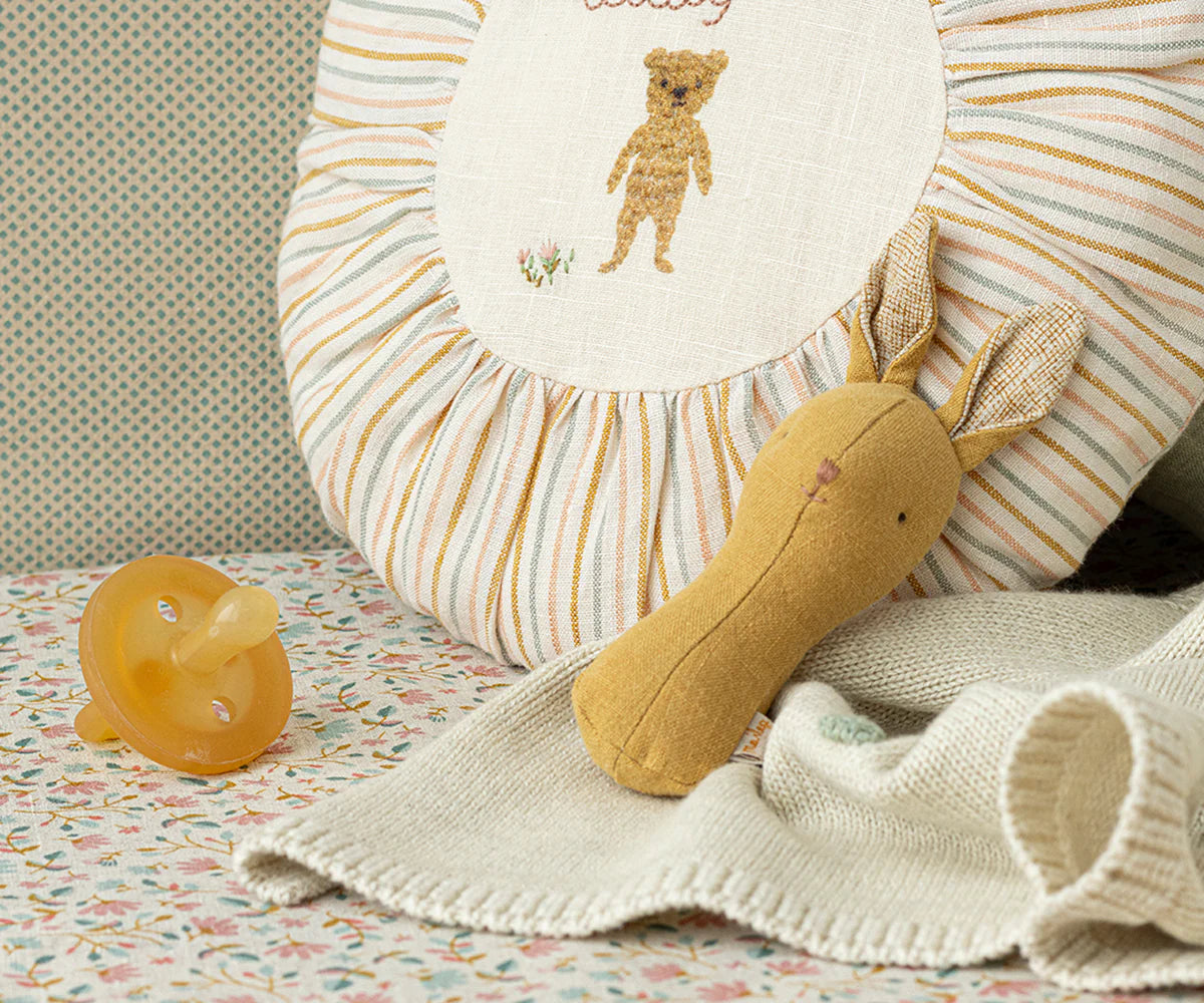 Maileg Bunny Rattle - Dusty Yellow - Winter's Moon 